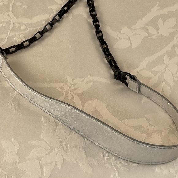 NWOT Circus Sam Edelman Metallic Silver Purse/Black Chain Crossbody Strap/Clutch - Picture 9 of 14